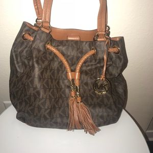 Michael Kors Jetset Large Marina Tassle Tote Bag